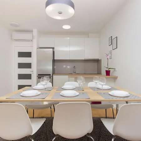 Апартаменты Royal Примоштен