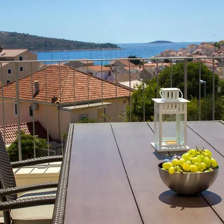 Royal Апартаменты Примоштен