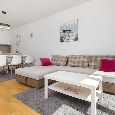 Appartement Royal Primošten