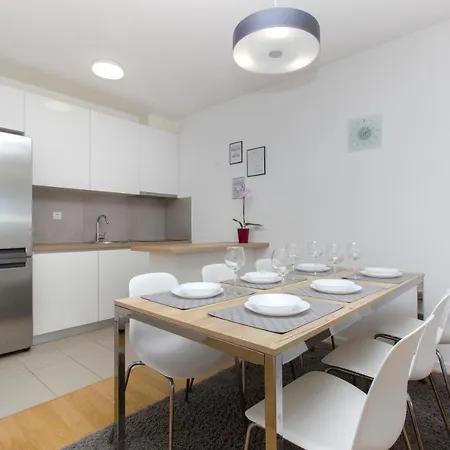 Апартаменты Royal Примоштен