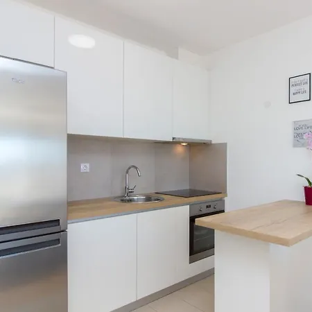 Royal * Примоштен