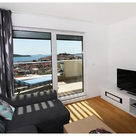 Royal * Примоштен