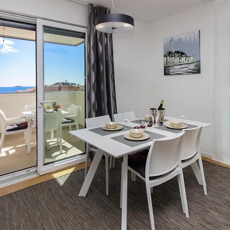 Апартаменты Royal Примоштен