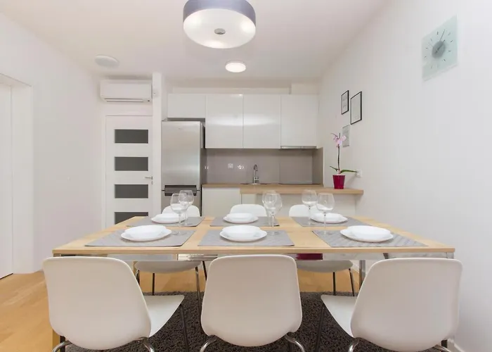 شقة Royal Primošten